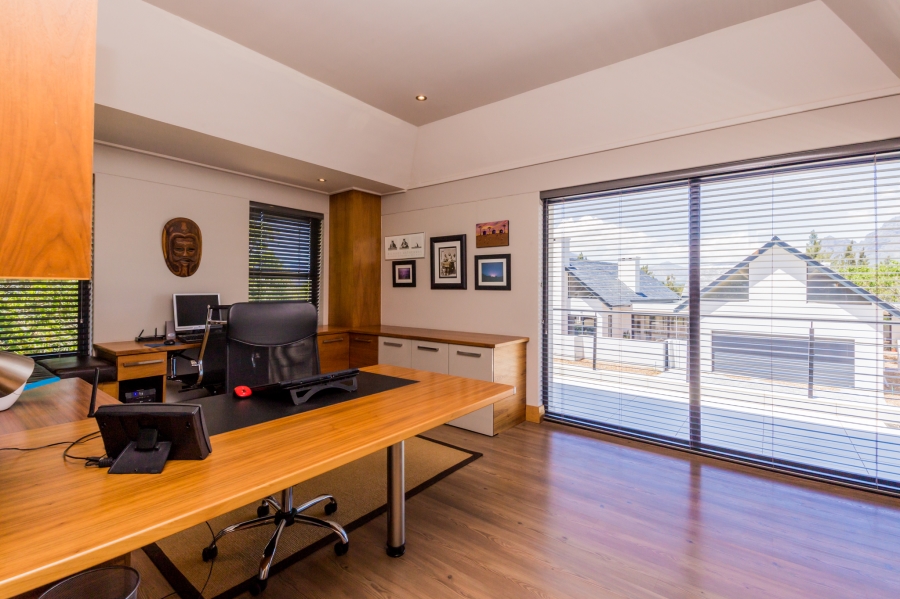 4 Bedroom Property for Sale in Pearl Valley at Val de Vie Western Cape